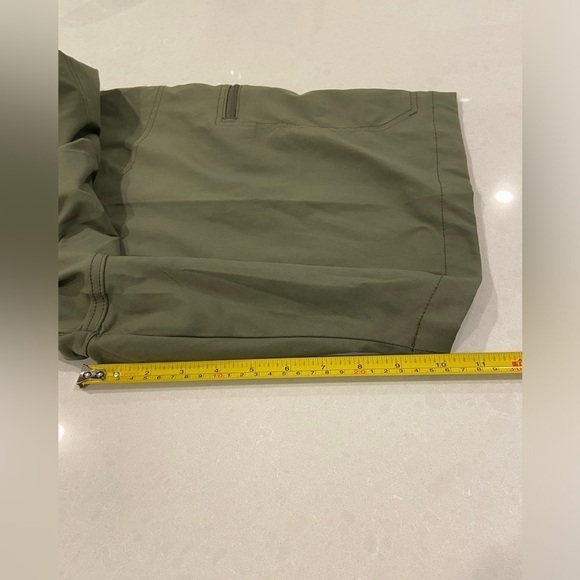 Wrangler Men’s Size 44 Cargo Golf Shorts Green - Picture 10 of 11